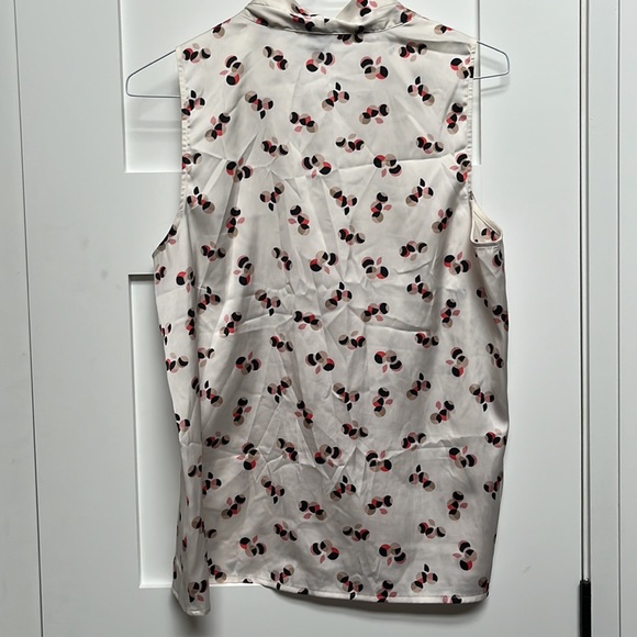 Ann Taylor Sleeveless Blouse - Picture 3 of 4